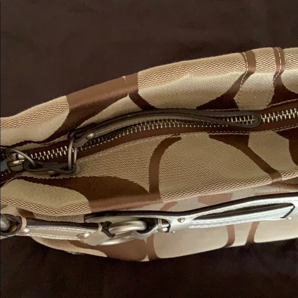 Handbag - Picture 5 of 5